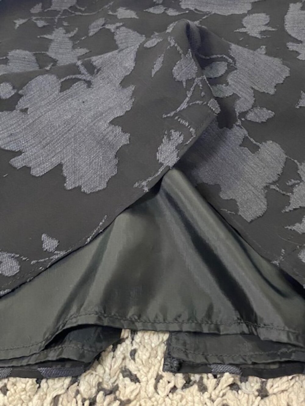 VTG Valentino Miss V Silk/ Linen Pencil Skirt Floral Jaquard overlay Black 10 - Picture 16 of 16